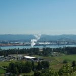 Lewis und Clark Brücke in Longview, WA (Rainier rechts, St Helens links)